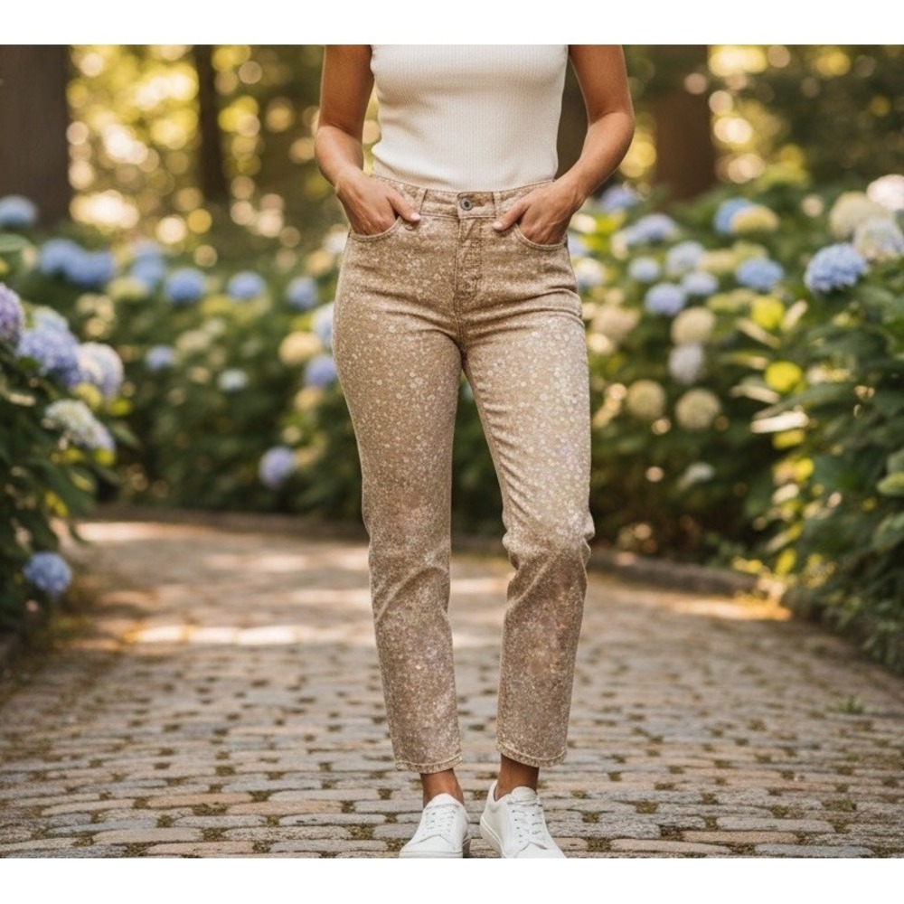 American Eagle Women's 00 Gold White Micro Floral Straight Leg Jeans NWOT